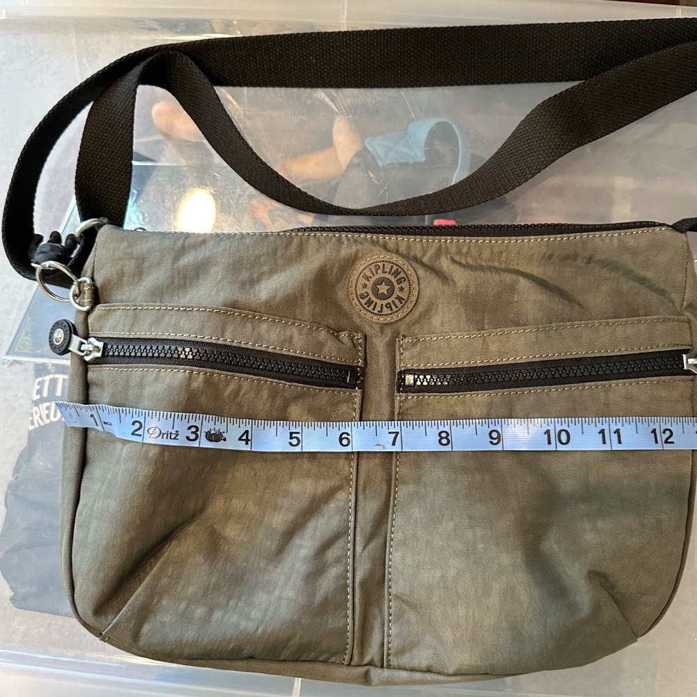 Kipling Izellah Crossbody Bag Moss Green Crinkle Nylon Small Messenger Gorpcore - Picture 8 of 9